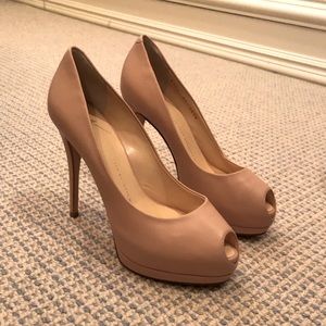 Giuseppe Zanotti nude peep toe pumps 37